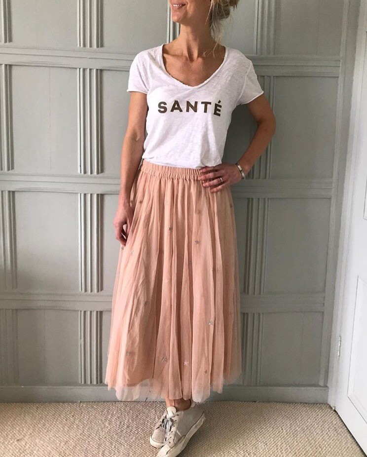 Santé t-shirt on white